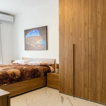 Brand New 3br In *
