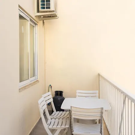 Brand New 3br In Apartment *